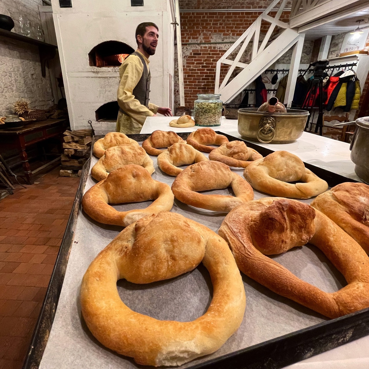 Свежие калачи в коломенской Калачной