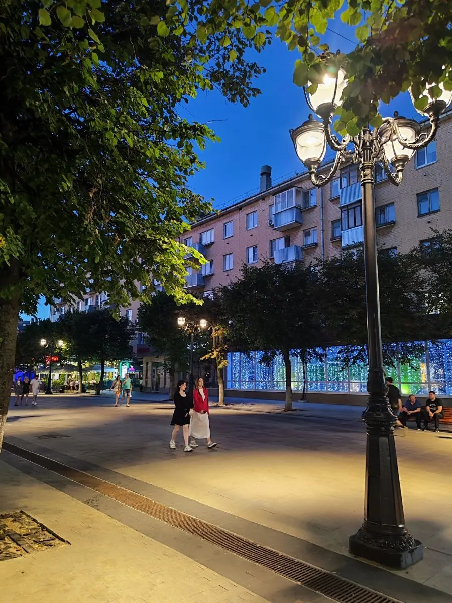 Пешеходная Трёхсвятская улица в Твери